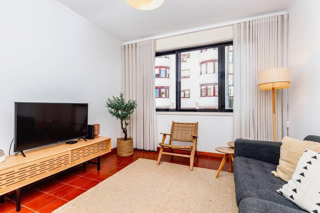 Апартаменты Caparica Luz II Lovely Apt Near Beach Кошта-да-Капарика Экстерьер фото